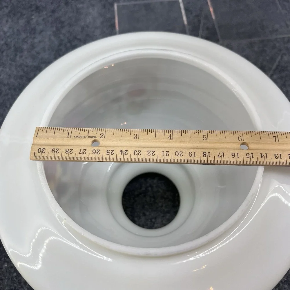 QUOIZEL Milk Glass Brown Floral 8.75